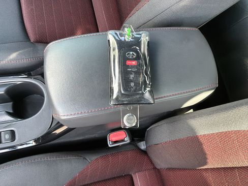 Used 2024 Toyota Corolla SE FWD image 35