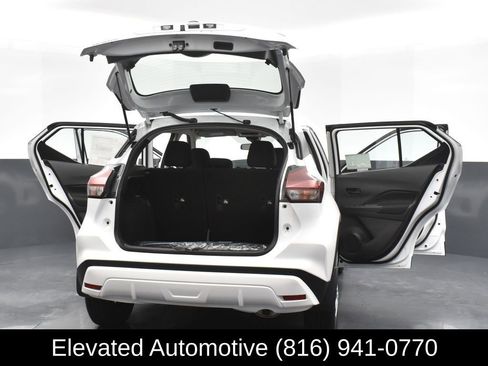 Used 2025 Nissan Kicks Play S FWD image 23