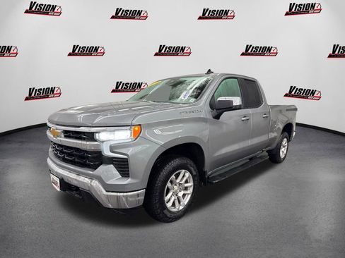 Used 2024 Chevrolet Silverado 1500 LT image 1