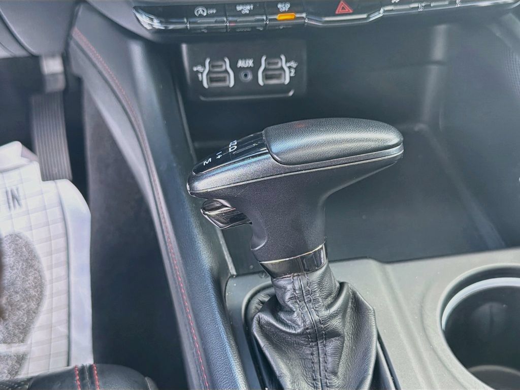 Used 2024 Dodge Durango GT AWD/4WD image 17