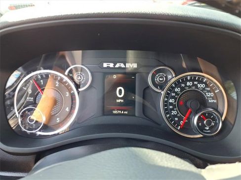 Used 2024 RAM 3500 Big Horn image 21