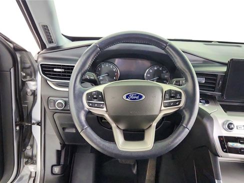 Used 2021 Ford Explorer XLT w/ Equipment Group 202A image 28