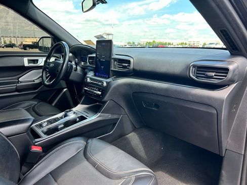 Used 2020 Ford Explorer ST w/ ST Street Pack AWD/4WD image 9