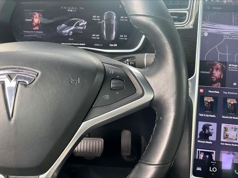 Used 2018 Tesla Model S 75D AWD/4WD image 24