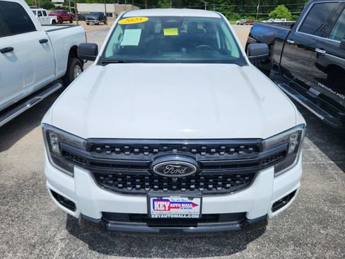 Used 2025 Ford Ranger XLT AWD/4WD image 2