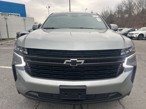 Used 2023 Chevrolet Suburban RST w/ Sport Performance Package image 2