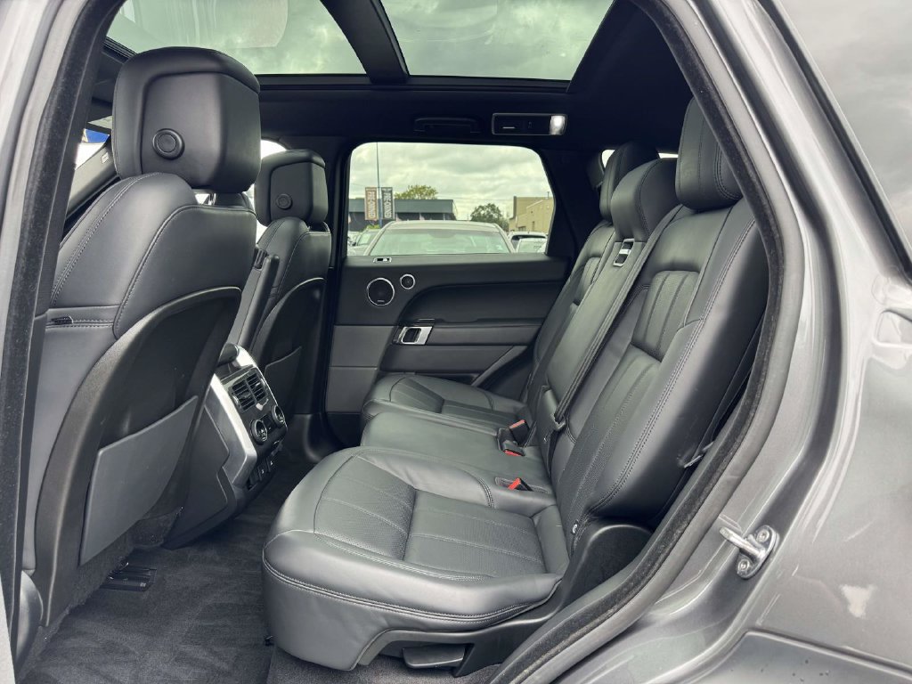 Used 2019 Land Rover Range Rover Sport HSE AWD/4WD image 12