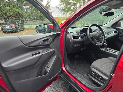 Used 2020 Chevrolet Equinox LT image 7