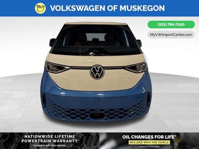 New 2025 Volkswagen ID. Buzz Pro S