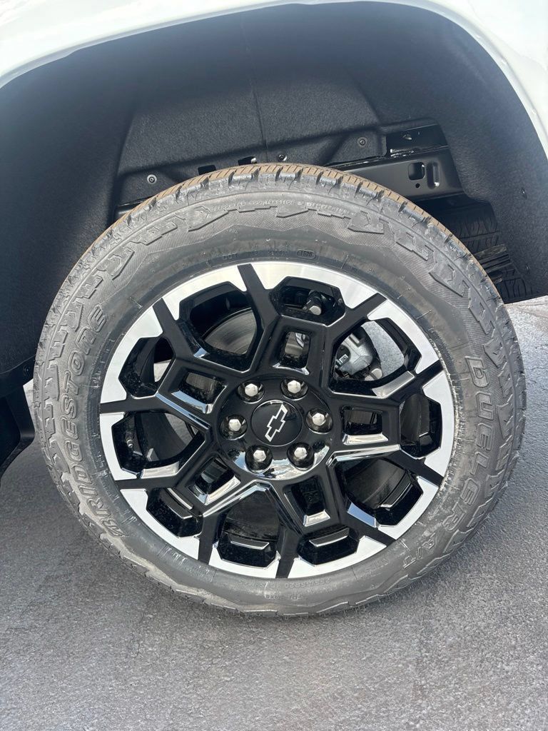 New 2026 Chevrolet Colorado Z71 w/ Z71 Convenience Package 2 AWD/4WD image 7
