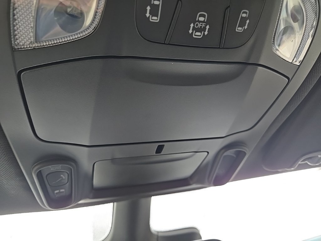 New 2026 Chrysler Pacifica Select w/ S Appearance Package FWD image 68