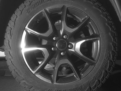 Used 2025 Jeep Compass Trailhawk AWD/4WD image 15