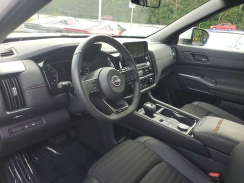 Certified 2025 Nissan Pathfinder Rock Creek AWD/4WD image 13