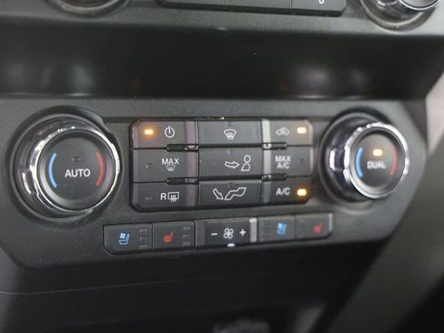 Used 2020 Ford F150 Lariat image 16