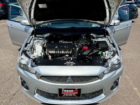 Used 2016 Mitsubishi Lancer ES image 10