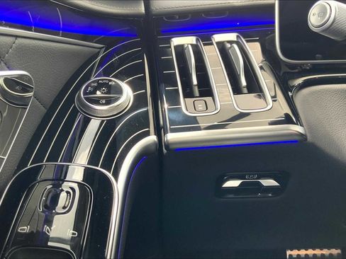New 2025 Mercedes-Benz S 580 4MATIC Sedan image 13