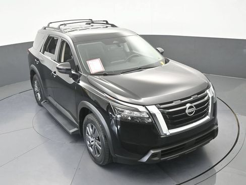 Used 2024 Nissan Pathfinder SV FWD image 58