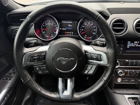 Used 2020 Ford Mustang Coupe RWD image 22