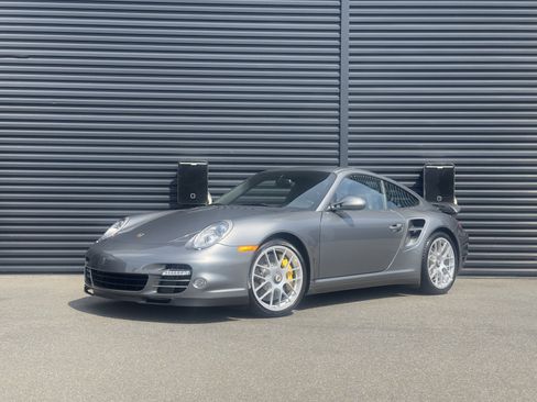 Used 2012 Porsche 911 Edition 918 Spyder image 1