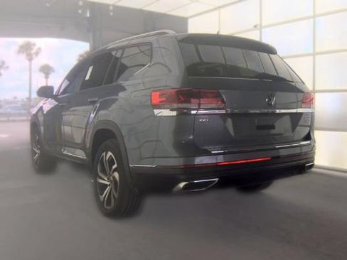 Used 2022 Volkswagen Atlas SEL AWD/4WD image 2