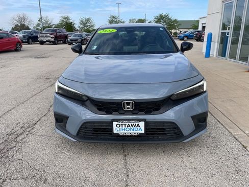 Used 2024 Honda Civic Sport image 3