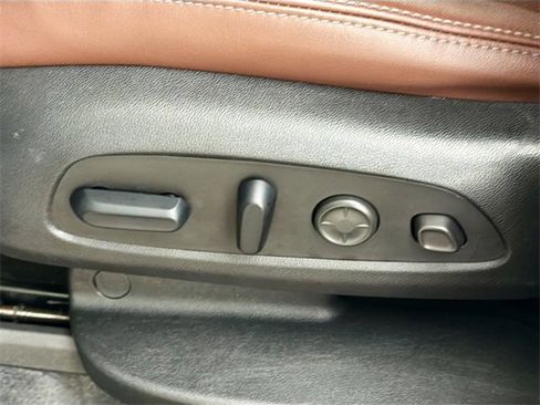 Used 2020 Buick Enclave Avenir w/ Avenir Technology Package image 27