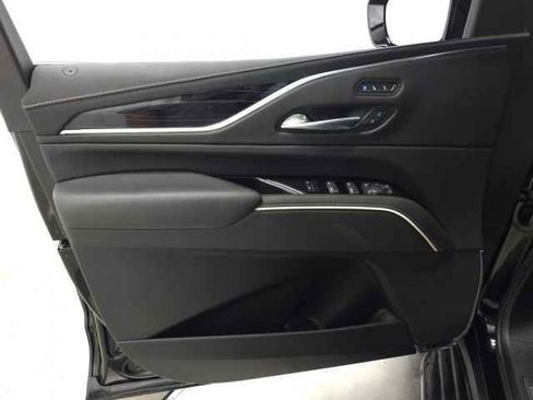 Used 2021 Cadillac Escalade Sport w/ Driver Assist Tech Package AWD/4WD image 15