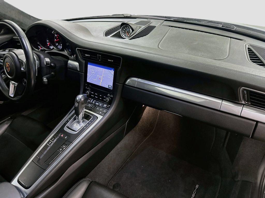 Certified 2018 Porsche 911 Carrera RWD image 28