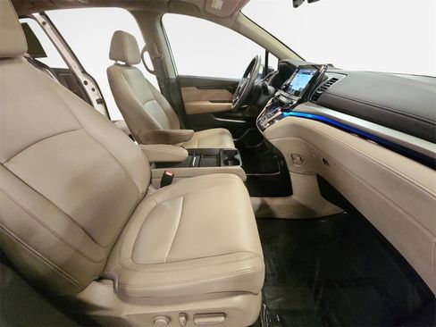 Used 2024 Honda Odyssey Touring image 26