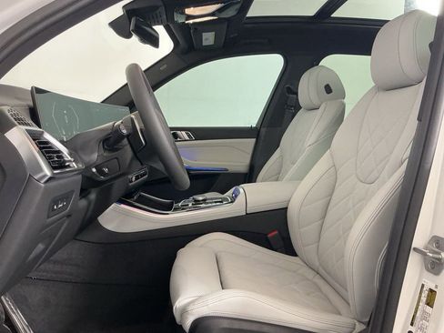 New 2026 BMW X5 sDrive40i RWD image 25