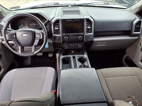 Used 2015 Ford F150 XLT w/ Equipment Group 302A Luxury AWD/4WD image 10