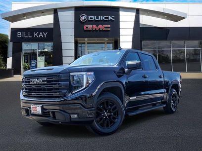 Used 2023 GMC Sierra 1500 Elevation w/ LPO, Elevation Black Package
