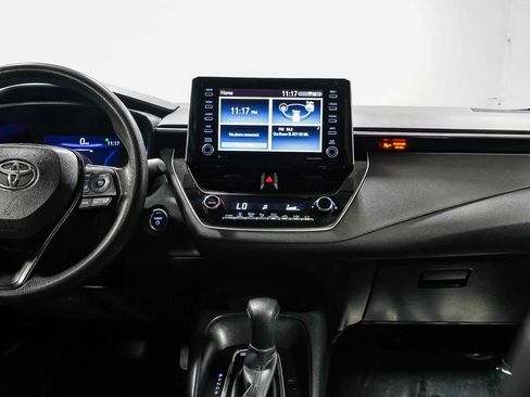 Certified 2021 Toyota Corolla LE FWD image 13