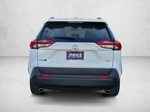 Used 2025 Toyota RAV4 XLE FWD image 6