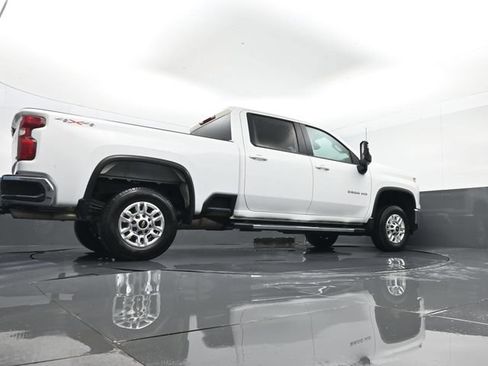 Used 2025 Chevrolet Silverado 2500 LT w/ Convenience Package AWD/4WD image 25