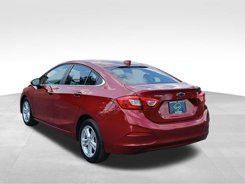 Certified 2018 Chevrolet Cruze LT w/ Sun And Sound Package FWD image 5