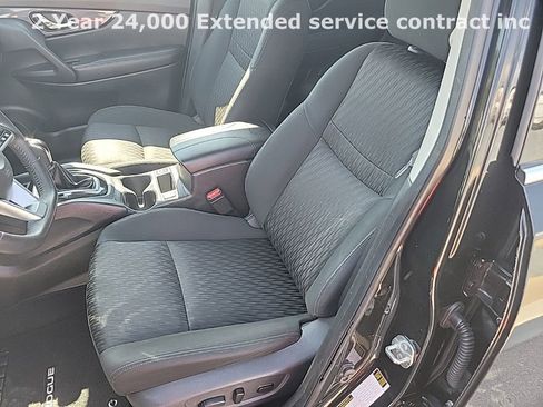 Used 2019 Nissan Rogue SV image 19