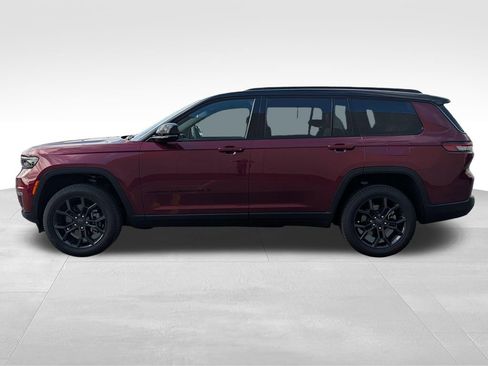 New 2025 Jeep Grand Cherokee L Limited w/ Trailer Tow Package AWD/4WD image 3