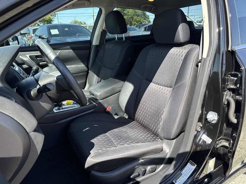 Used 2016 Nissan Altima 2.5 SV image 8