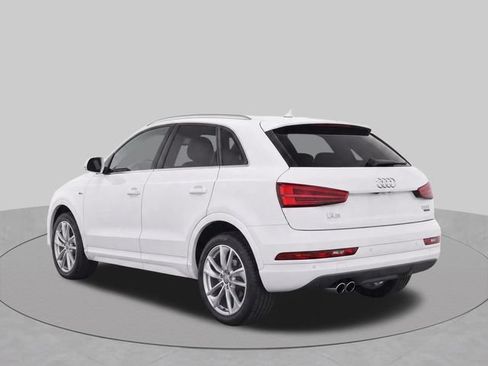 Used 2018 Audi Q3 2.0T Premium Plus w/ Premium Plus Package AWD/4WD image 4