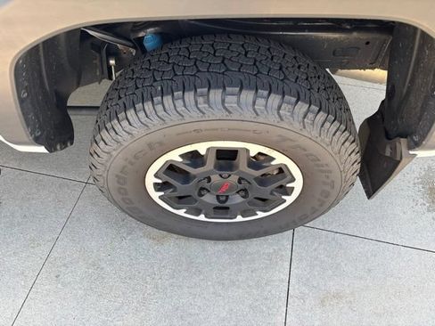 Used 2024 Toyota Tacoma TRD Off-Road w/ TRD Off Road Premium Package AWD/4WD image 11