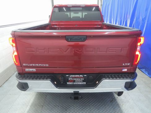 Used 2020 Chevrolet Silverado 2500 LTZ w/ LTZ Plus Package image 12