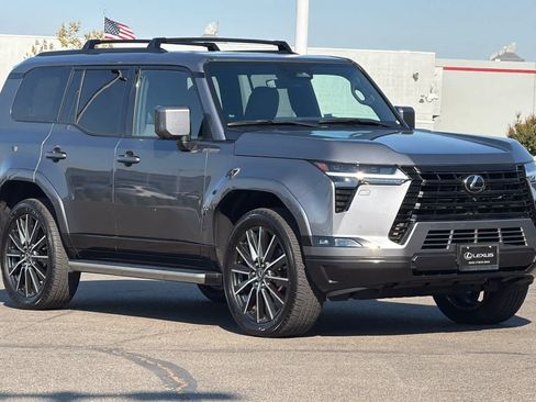 Certified 2024 Lexus GX 550 w/ Accessory Package (Z1) AWD/4WD image 5
