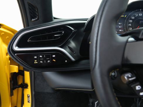 Used 2024 Ferrari 296 GTS image 30