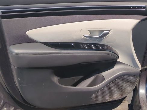 Certified 2024 Hyundai Tucson Limited AWD/4WD image 10