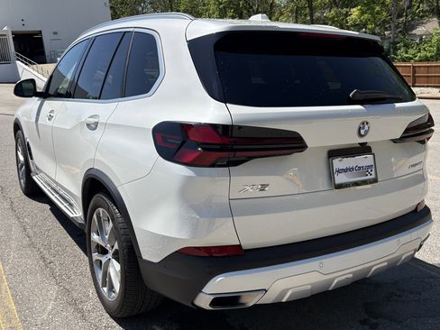 Certified 2025 BMW X5 xDrive40i w/ Climate Comfort Package AWD/4WD image 8