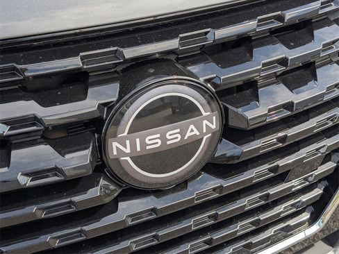 New 2025 Nissan Kicks Play S image 10