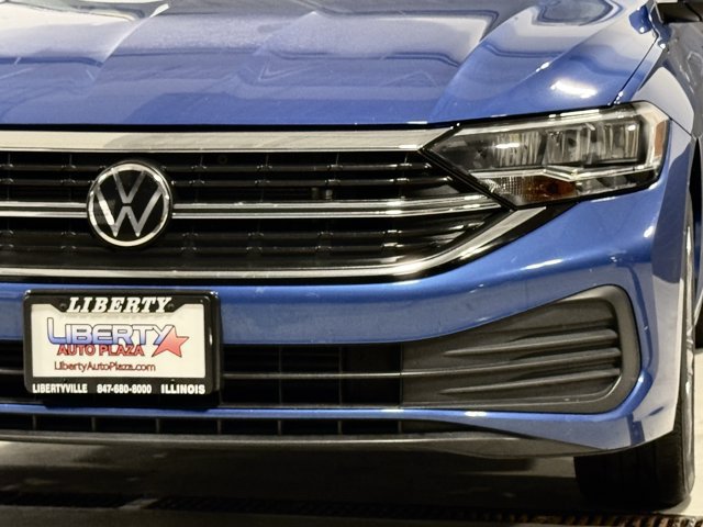Used 2023 Volkswagen Jetta SE FWD image 31