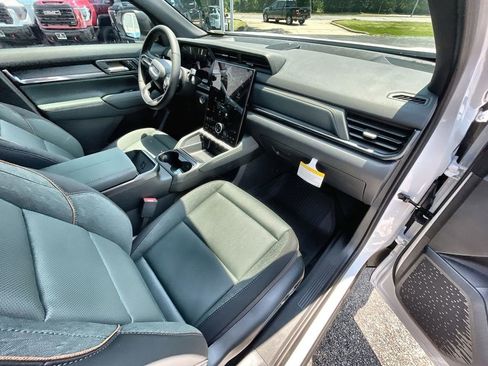 New 2026 GMC Terrain AT4 w/ Convenience Package III image 67