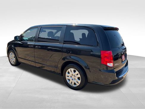 Used 2017 Dodge Grand Caravan SE w/ Power Window Group FWD image 3